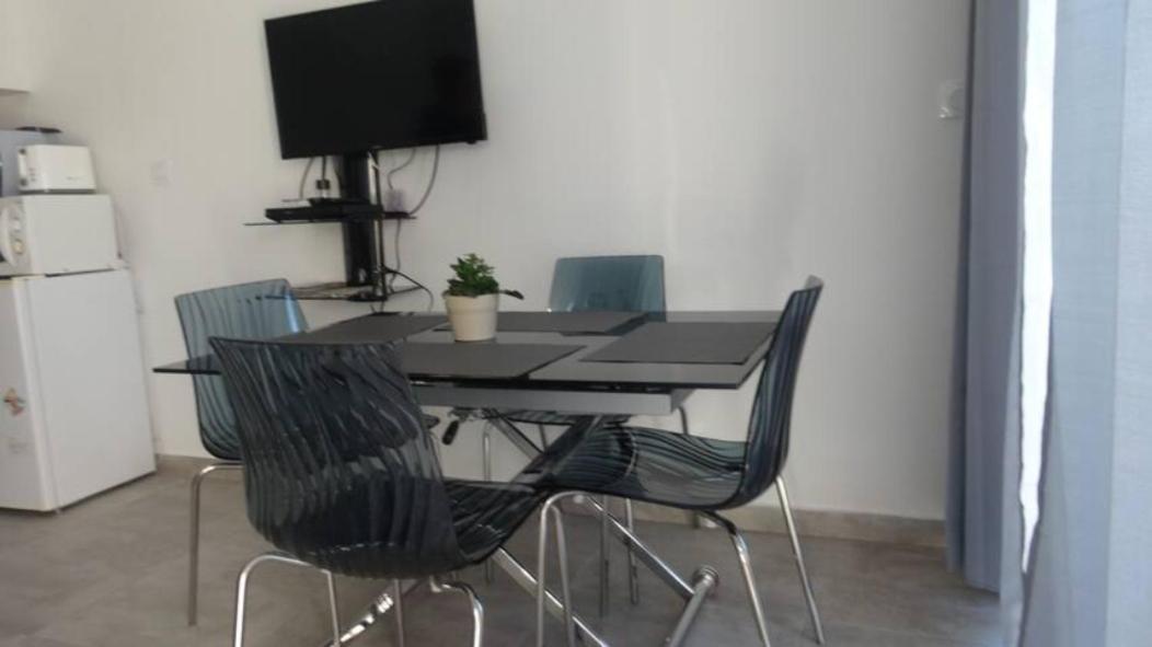 Studio Meuble Saint-André-de-Sangonis Екстериор снимка